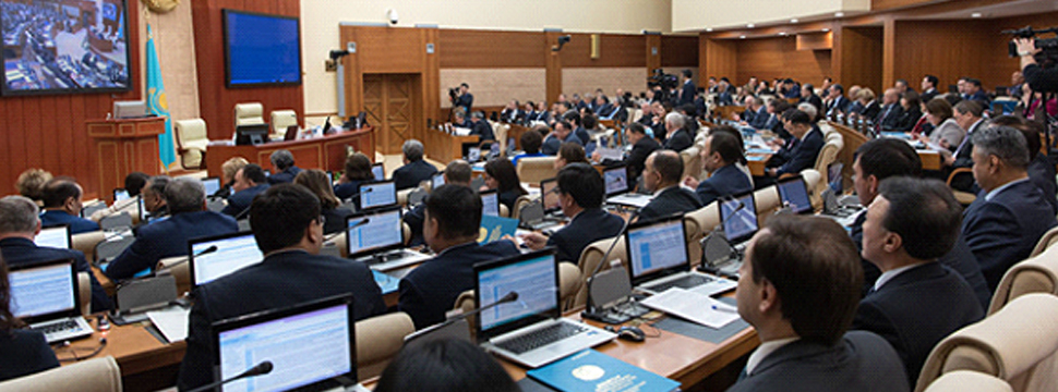 Депутаты требуют пересмотра лекарственной политики: фиктивное производство, спорная сооплата и риски удорожания препаратов